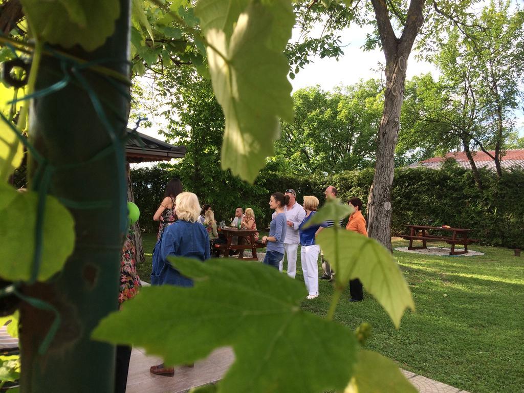 Gec Hotel Zapresic Bagian luar foto