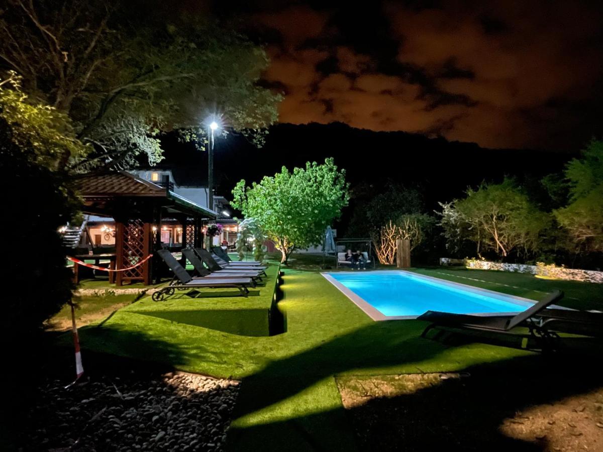 Gec Hotel Zapresic Bagian luar foto