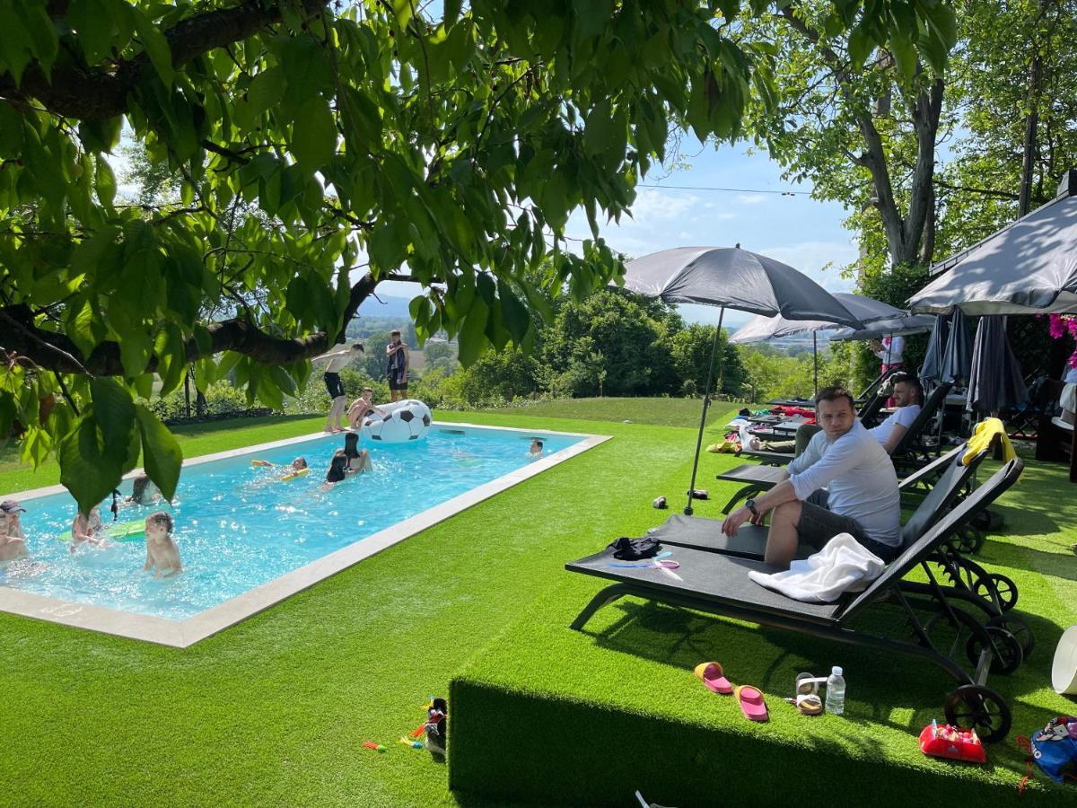 Gec Hotel Zapresic Bagian luar foto