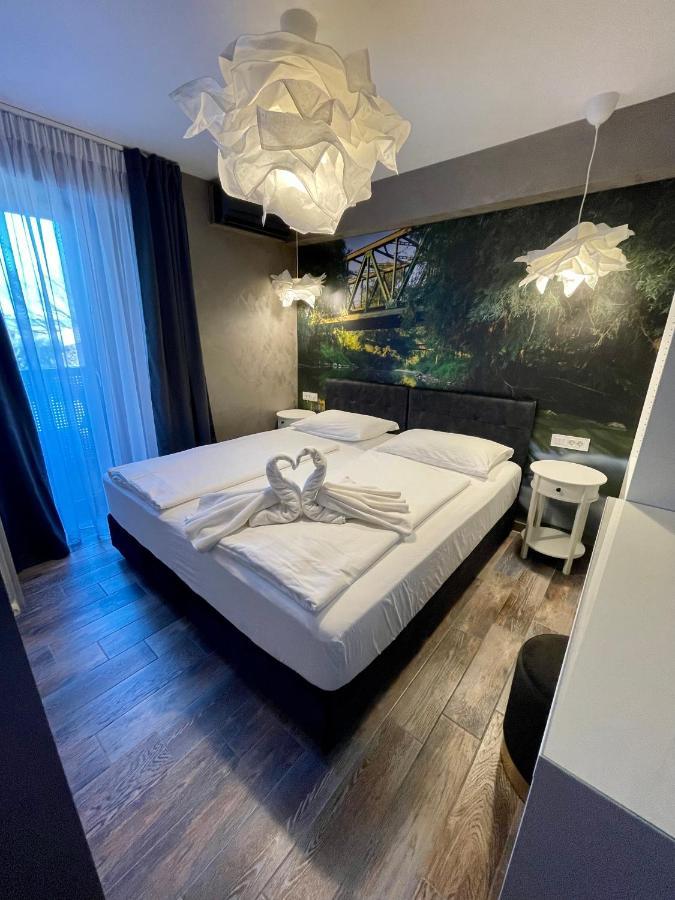 Gec Hotel Zapresic Bagian luar foto