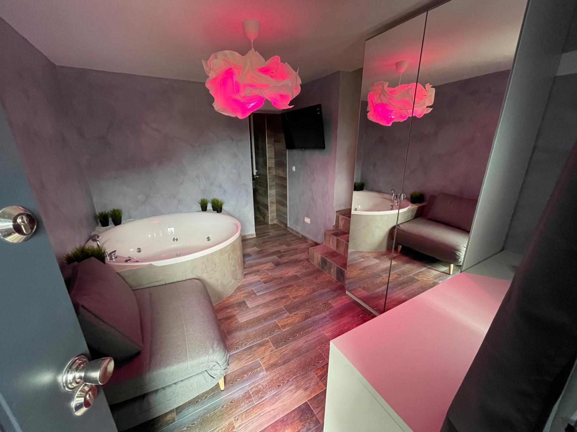 Gec Hotel Zapresic Bagian luar foto
