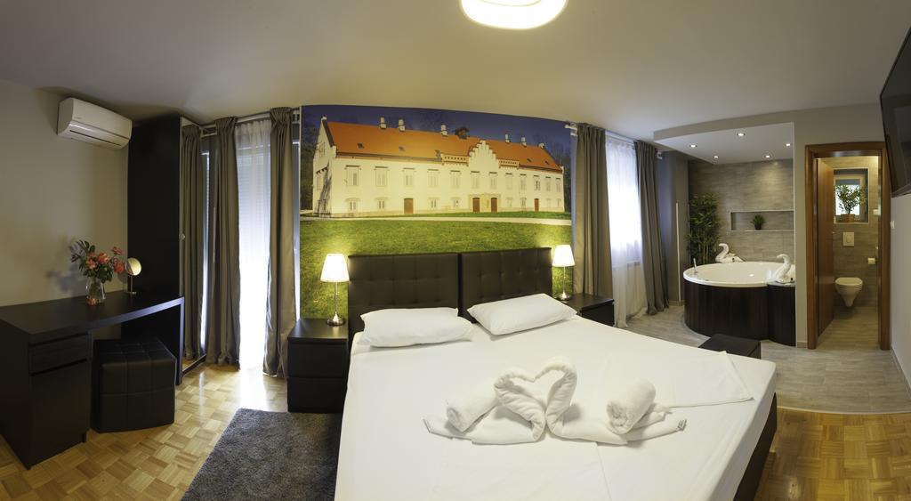 Gec Hotel Zapresic Bagian luar foto