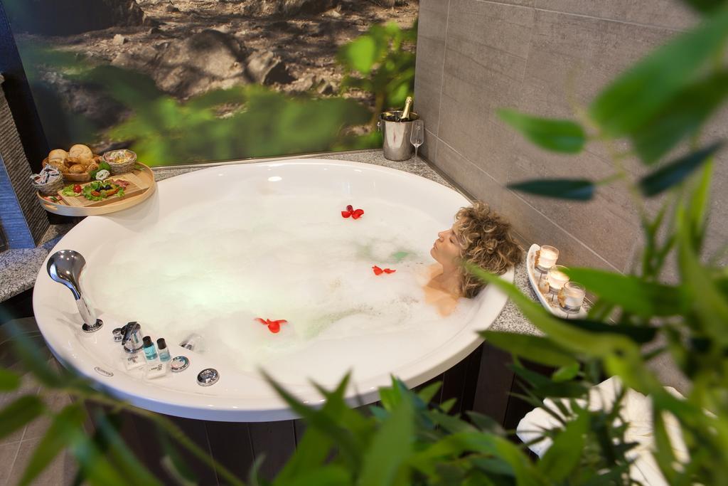 Gec Hotel Zapresic Bagian luar foto