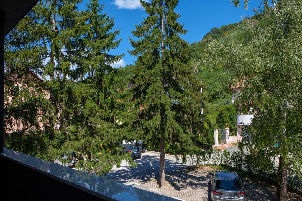 Gec Hotel Zapresic Bagian luar foto